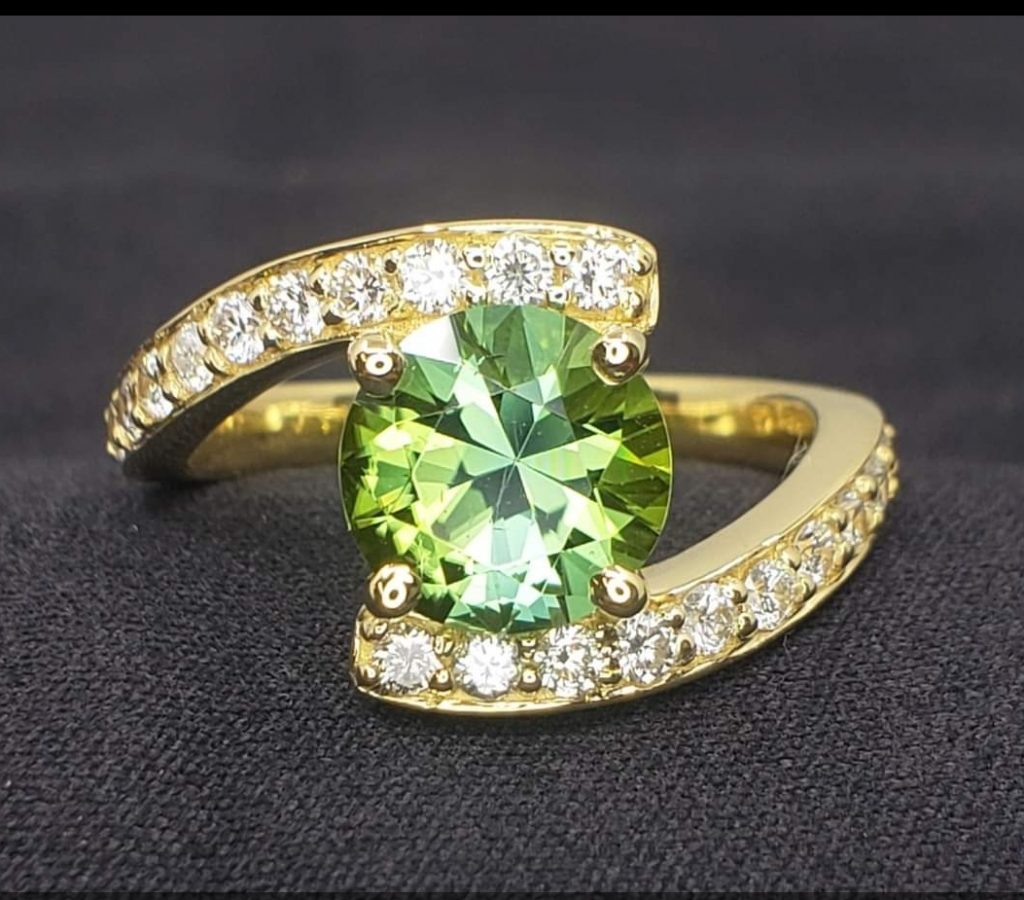 Green Peridot & Diamond Ring